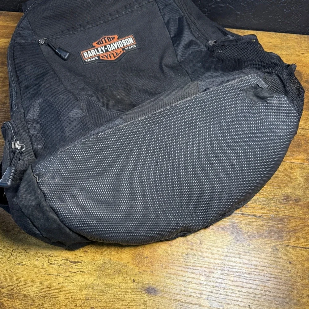 Harley-Davidson Bar & Shield Logo Black Nylon Backpack Mens Womens OS